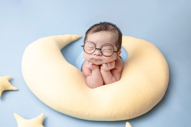 newborn-geeca463f1_1920 top 10 des conseils pour que Bébé dorme en toute sécurité